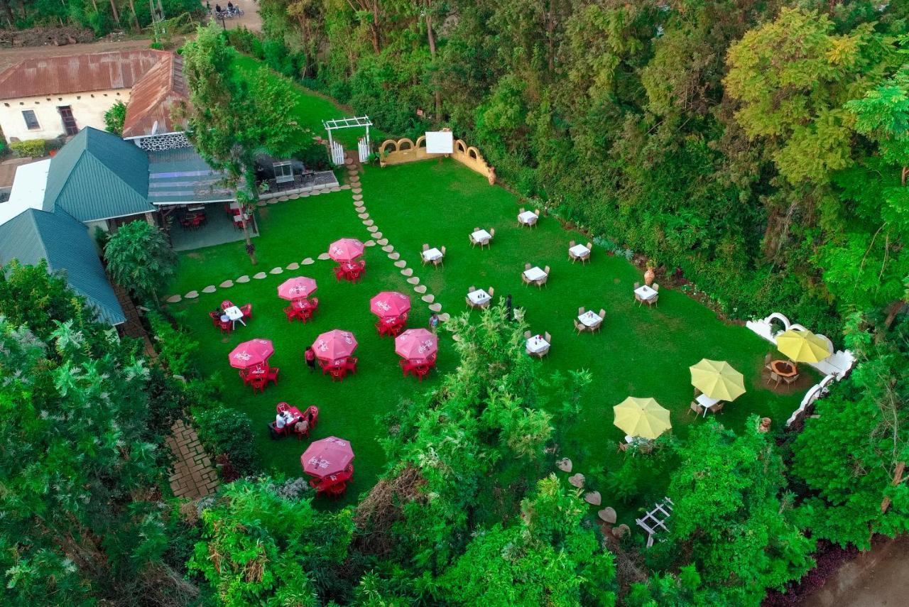 Shose Farmhouse Chalets & Campsite Moshi Kültér fotó