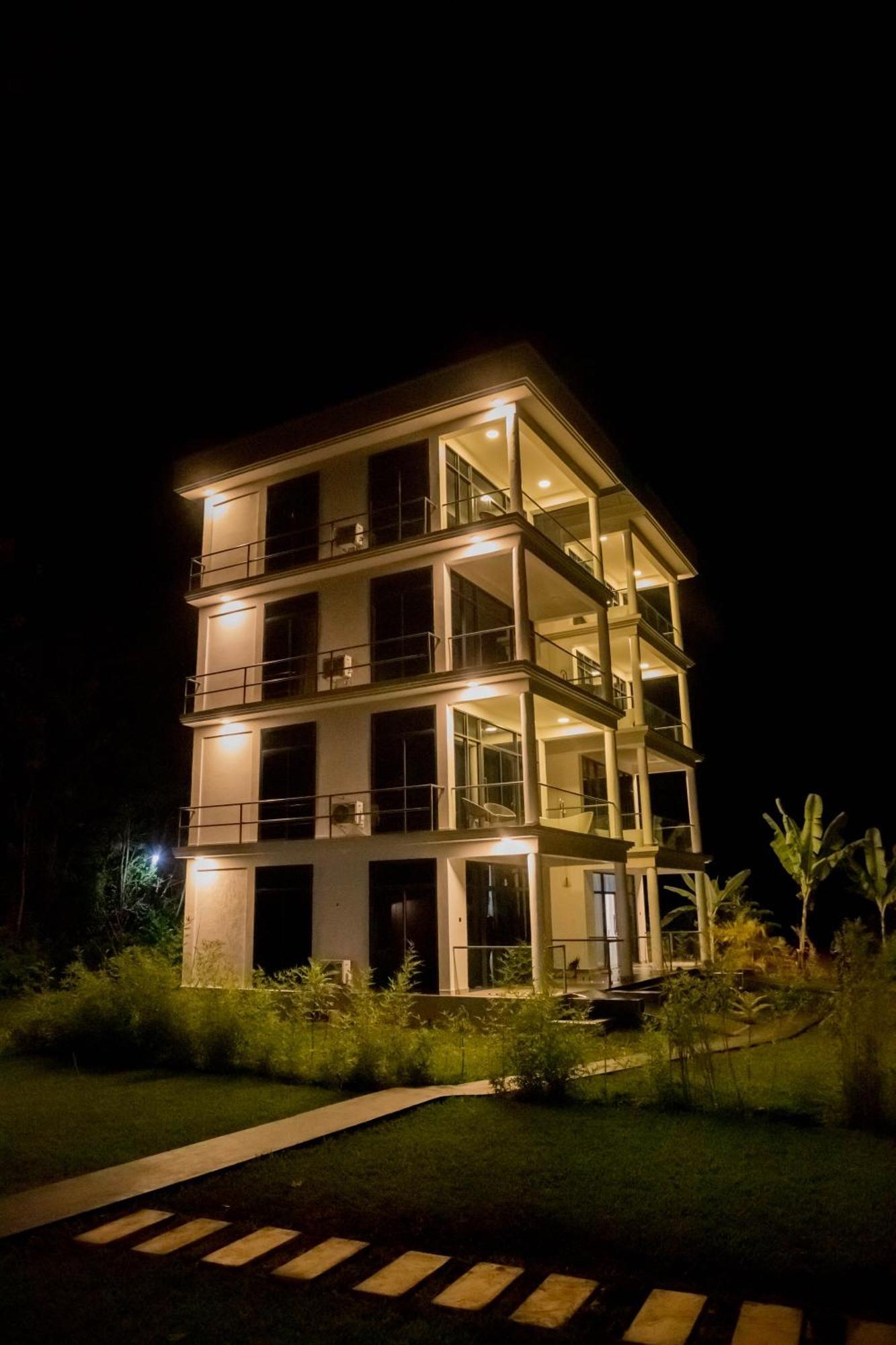 Shose Farmhouse Chalets & Campsite Moshi Kültér fotó