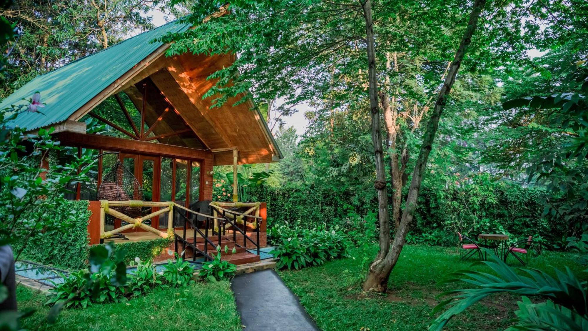 Shose Farmhouse Chalets & Campsite Moshi Kültér fotó