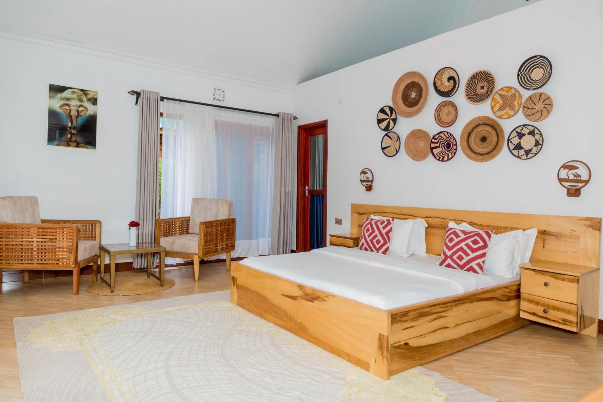 Shose Farmhouse Chalets & Campsite Moshi Kültér fotó