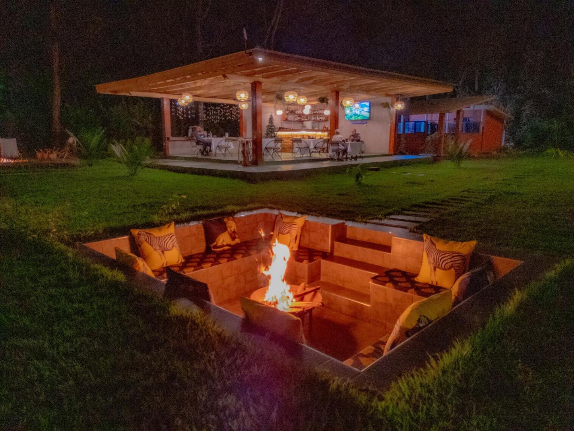 Shose Farmhouse Chalets & Campsite Moshi Kültér fotó